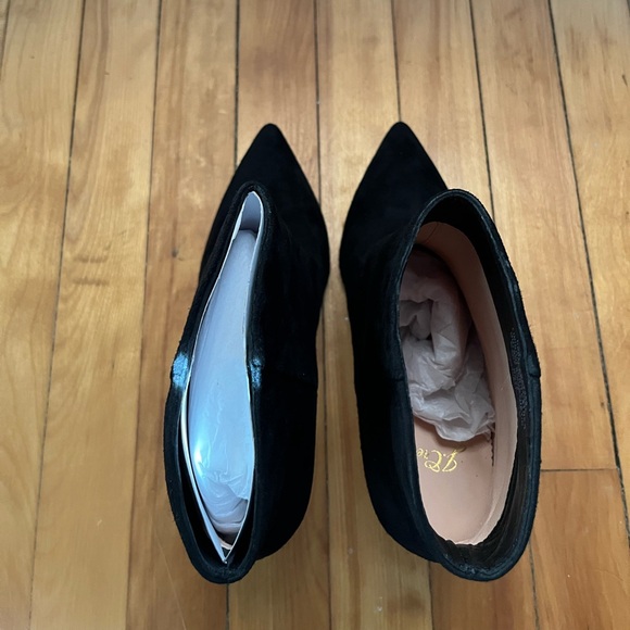 JCrew Black Shaped Topline Short Boots - Picture 4 of 15